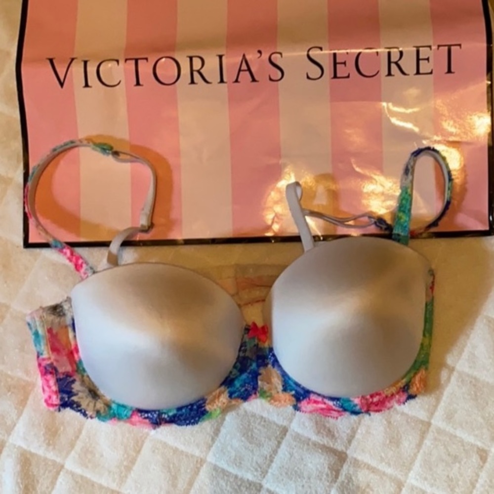 Pink Victoria secret bra